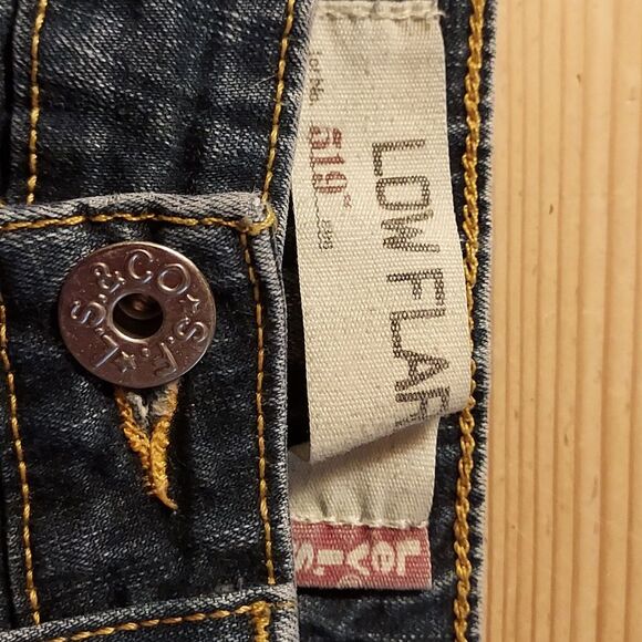 Levis Vintage 519 med wash low rise flare bell bottom jeans - Picture 5 of 6